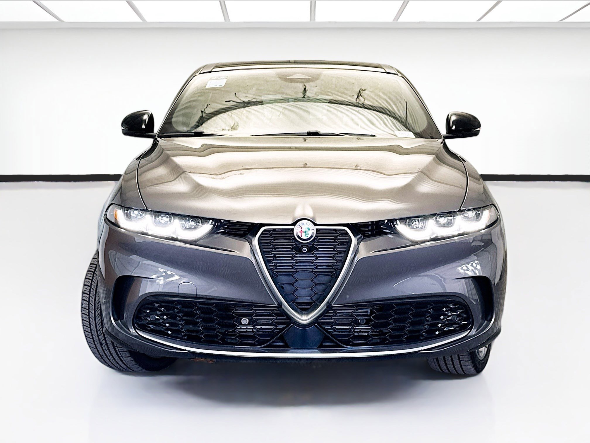 Used 2024 Alfa Romeo Tonale Ti w/ Active Assist Package image 2