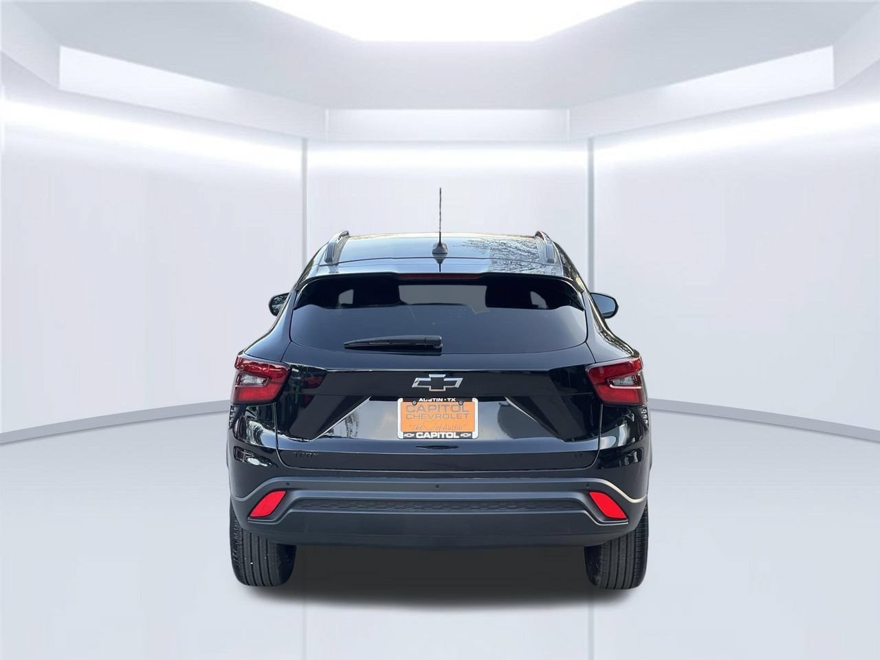 New 2026 Chevrolet Trax LT w/ Driver Confidence Package FWD image 4