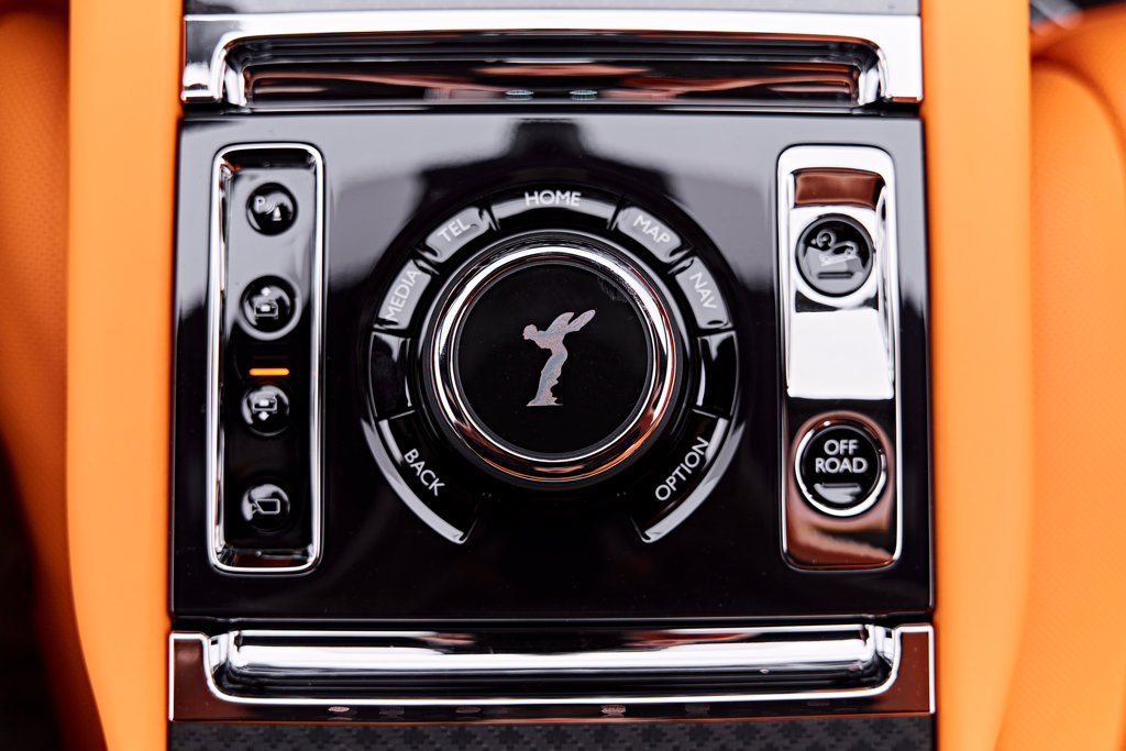 Used 2026 Rolls-Royce Cullinan Black Badge AWD/4WD image 81