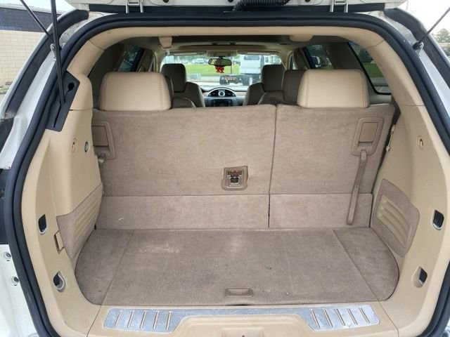 Used 2009 Buick Enclave CXL w/ Entertainment Package #3 FWD image 10