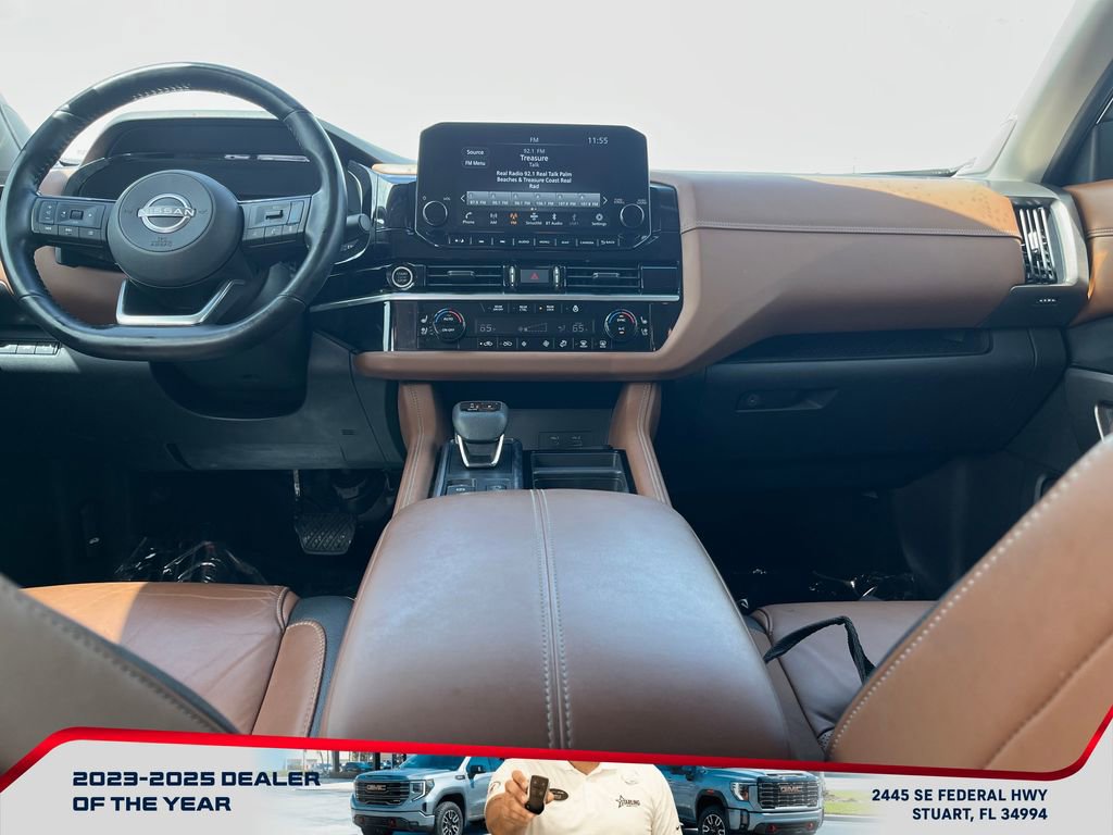 Used 2022 Nissan Pathfinder Platinum w/ Cargo Package image 16