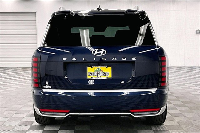 Used 2026 Hyundai Palisade Calligraphy image 4