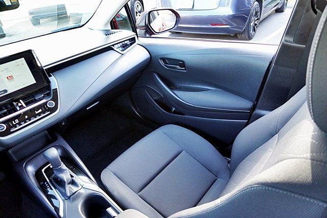 Used 2026 Toyota Corolla LE w/ Carpet Mat Package (TMS) FWD image 20