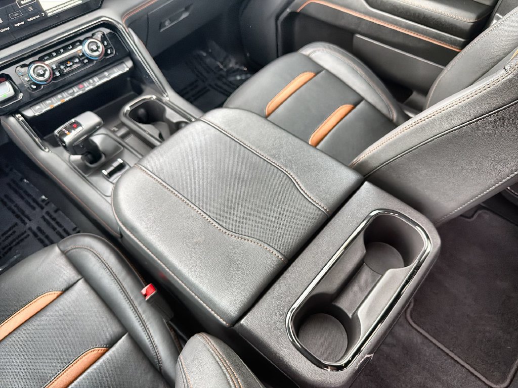 Used 2024 GMC Sierra 1500 AT4 w/ Technology Package AWD/4WD image 21