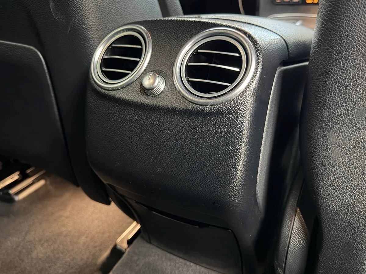 Used 2017 Mercedes-Benz GLC 300 4MATIC image 27