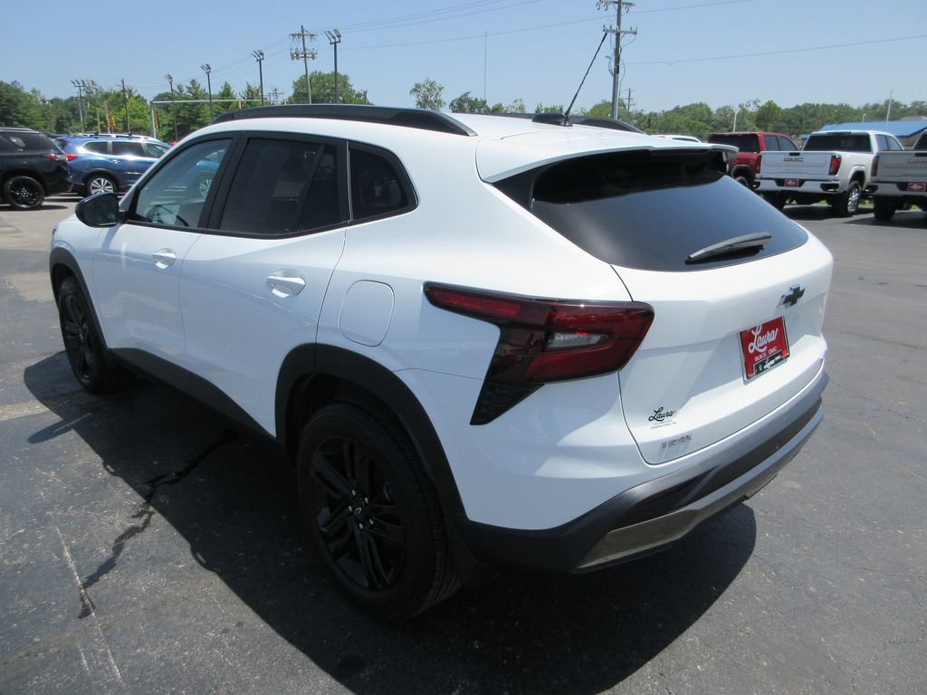 Certified 2025 Chevrolet Trax ACTIV w/ Driver Confidence Package FWD image 9