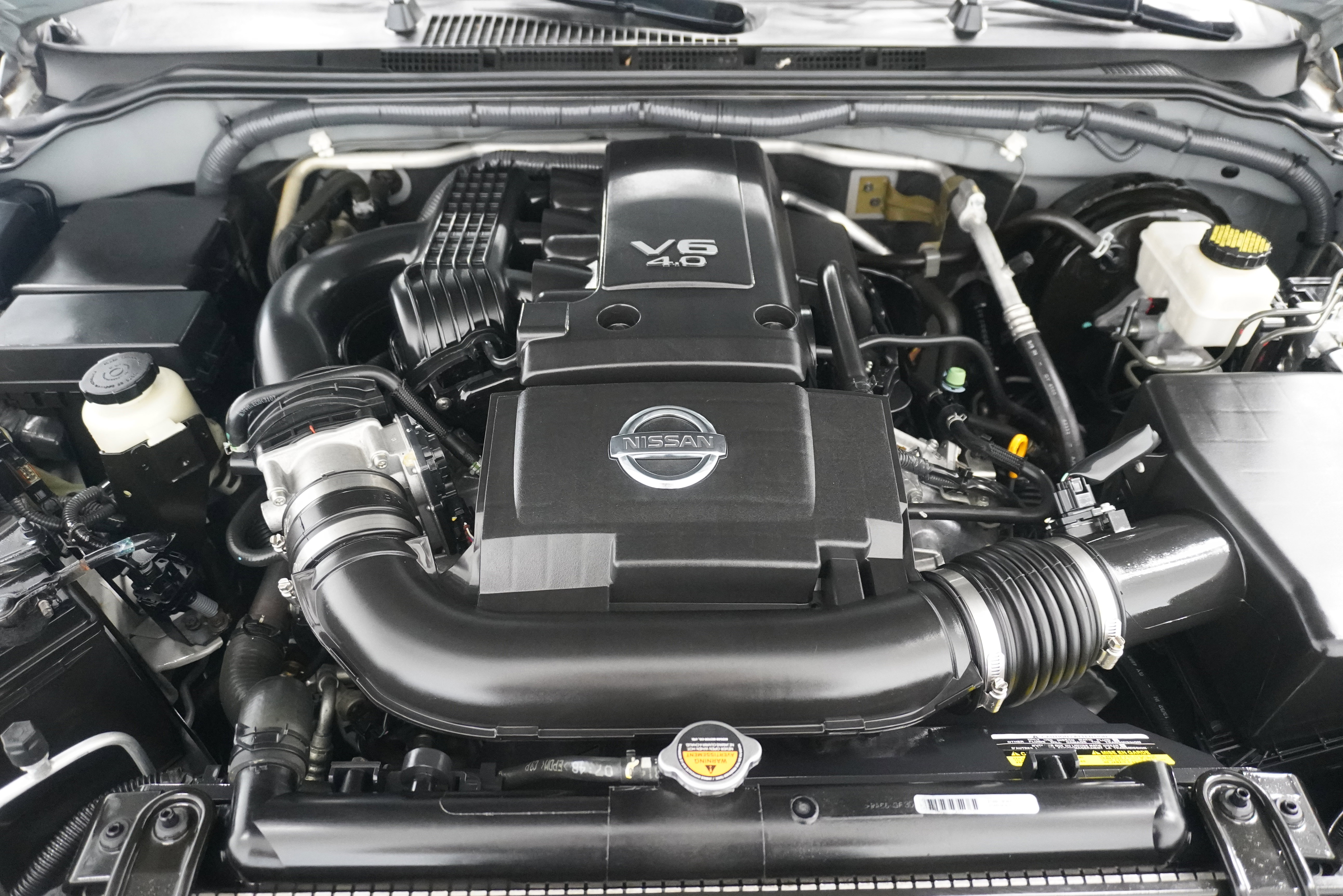 Used 2013 Nissan Frontier SV image 24