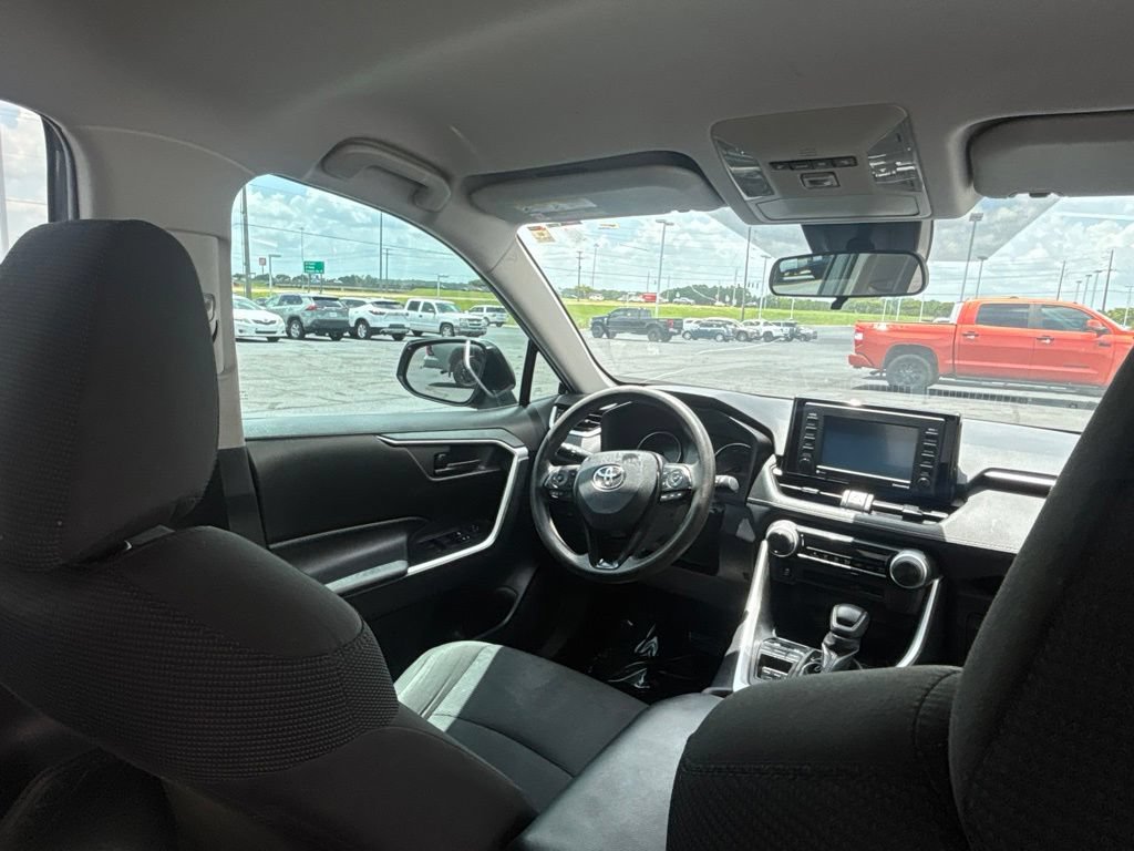Used 2021 Toyota RAV4 LE FWD image 26