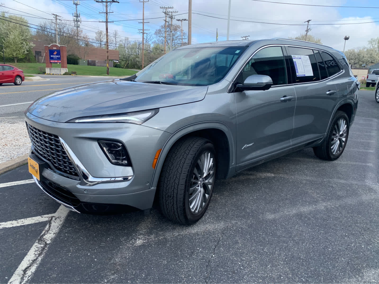 Used 2025 Buick Enclave Avenir w/ Super Cruise Package AWD/4WD image 3