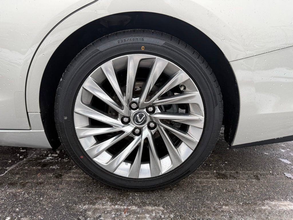 Used 2019 Lexus ES 350 Luxury w/ Accessory Package image 25