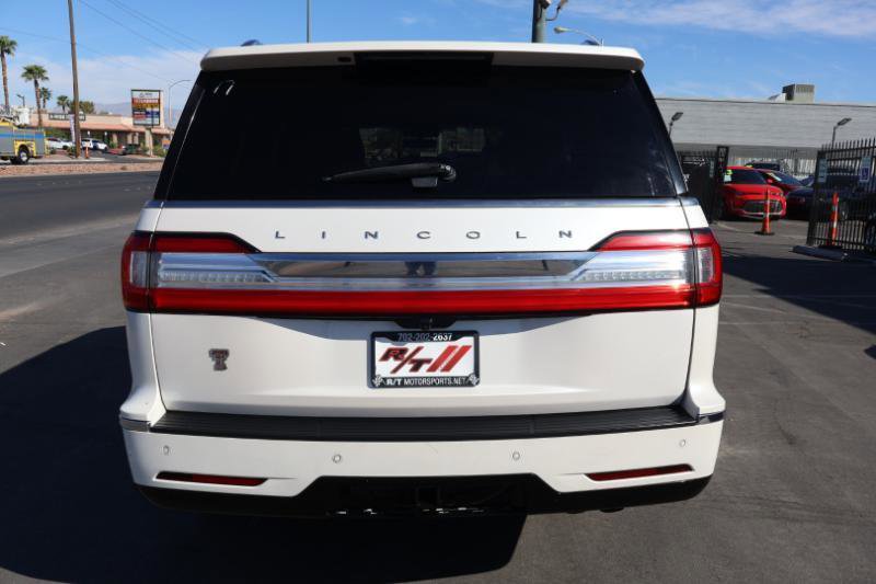 Used 2019 Lincoln Navigator Reserve image 6