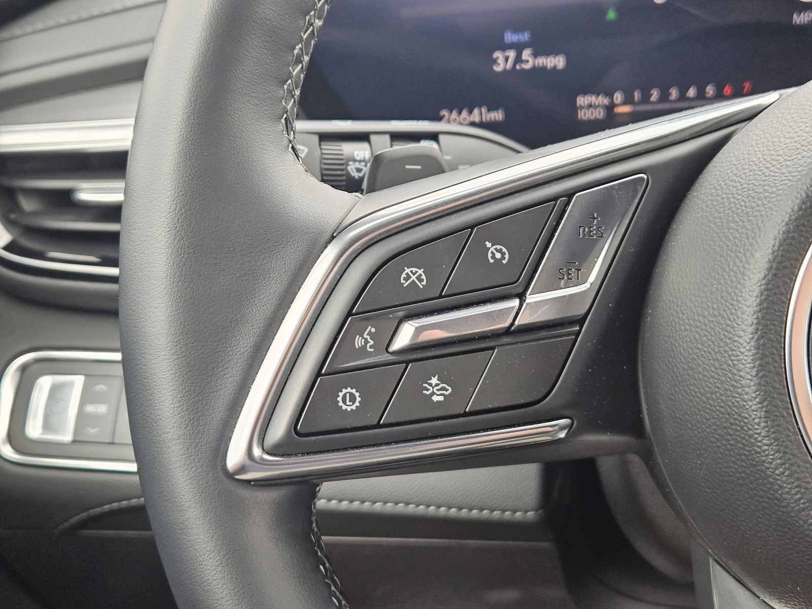 Used 2025 Buick Enclave Preferred image 26