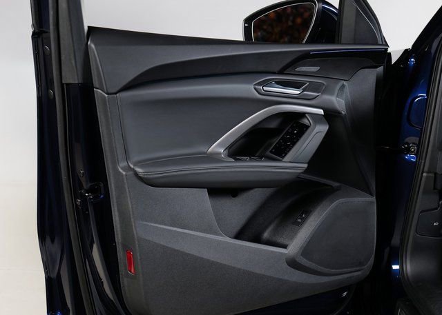 Certified 2025 Audi Q5 Premium Plus w/ Premium Plus image 25