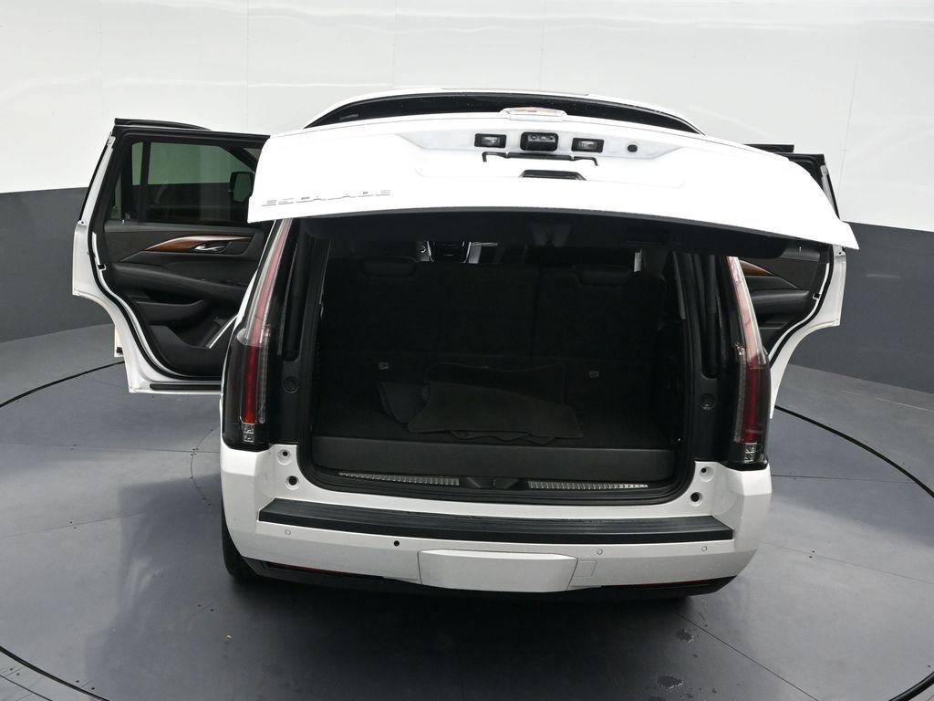 Used 2019 Cadillac Escalade Luxury RWD image 36