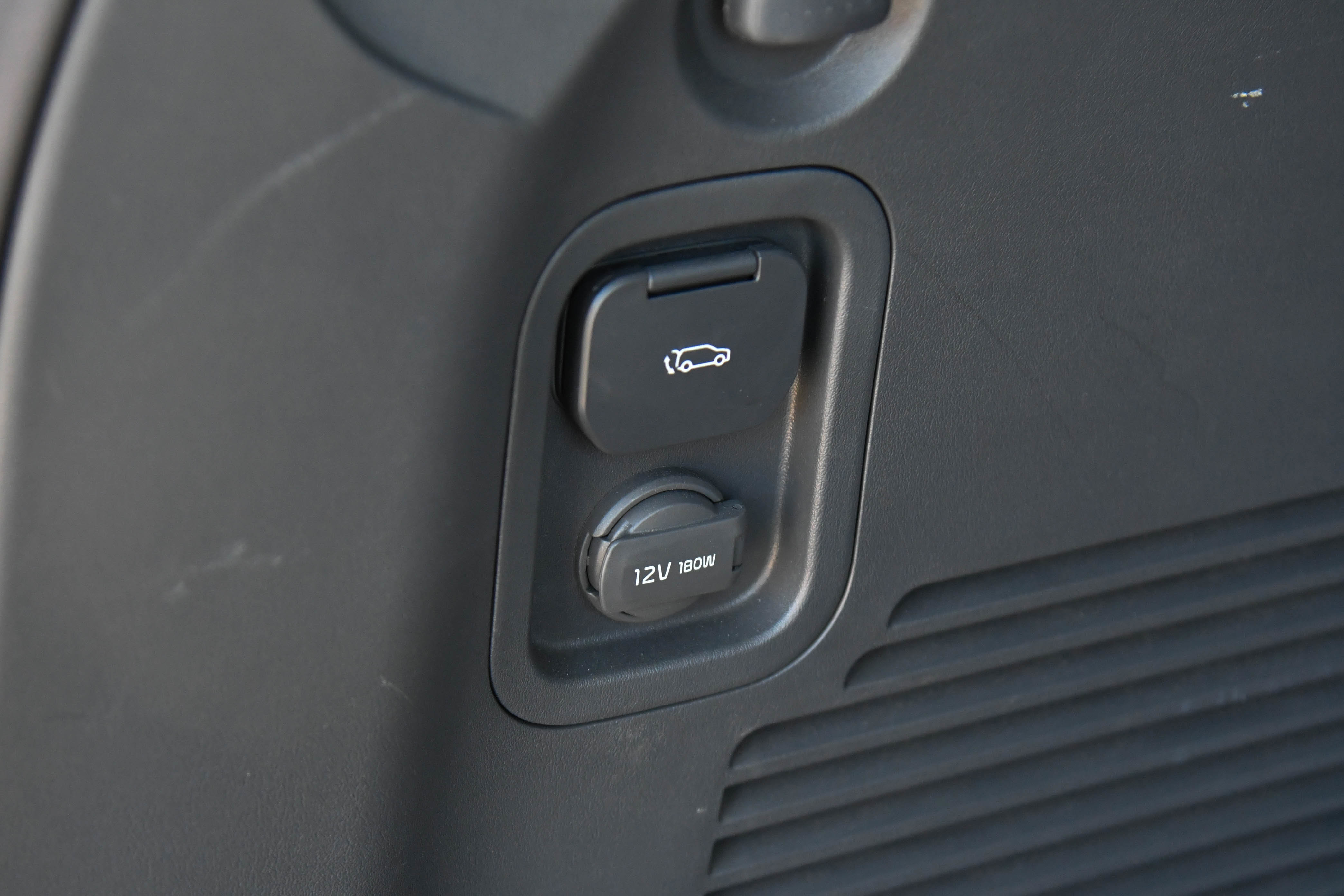 Used 2024 Kia EV9 Light Long Range RWD image 49