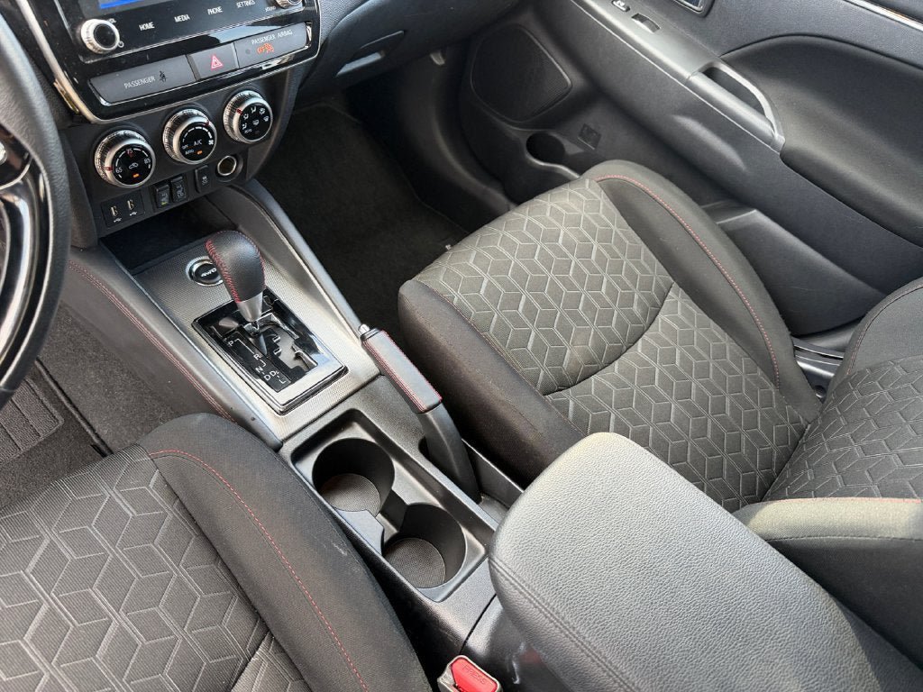 Used 2025 Mitsubishi Outlander Sport AWD image 18