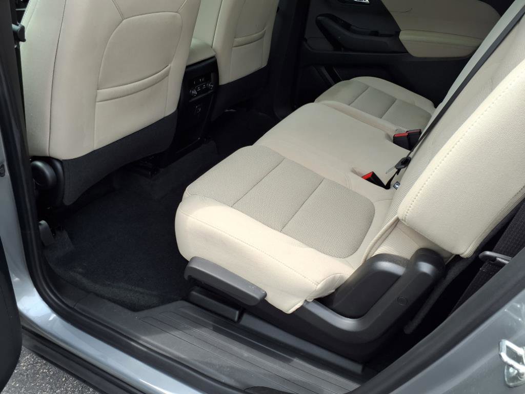 Certified 2023 Chevrolet Traverse LS image 9