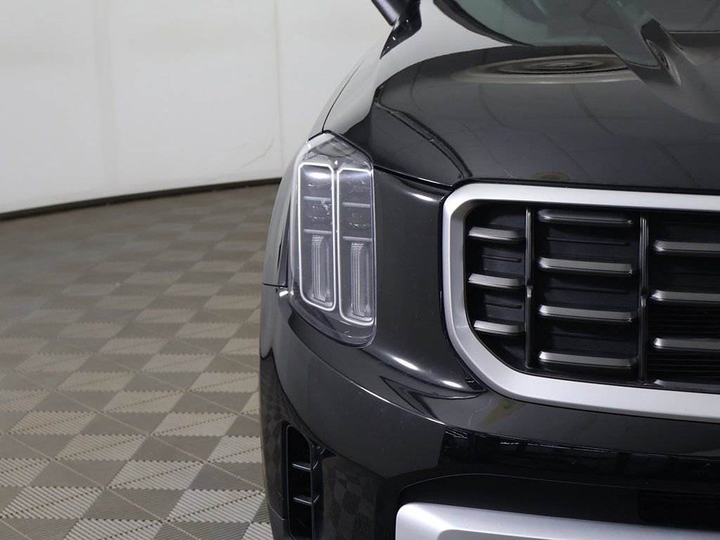 Used 2025 Kia Telluride S image 15