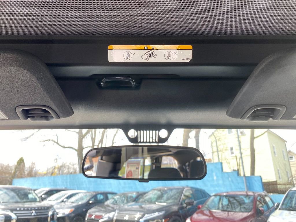 Used 2017 Jeep Wrangler Unlimited Sport w/ Connectivity Group image 18