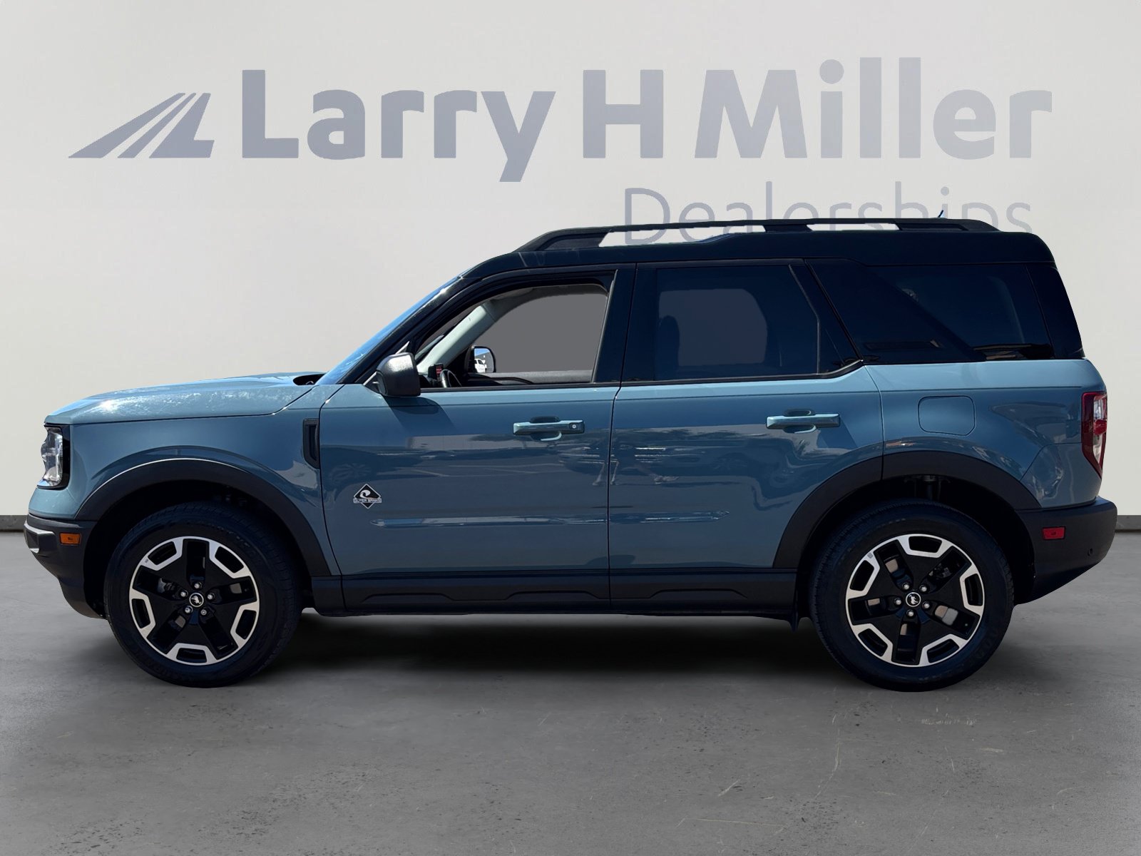 Used 2021 Ford Bronco Sport Outer Banks AWD/4WD image 2
