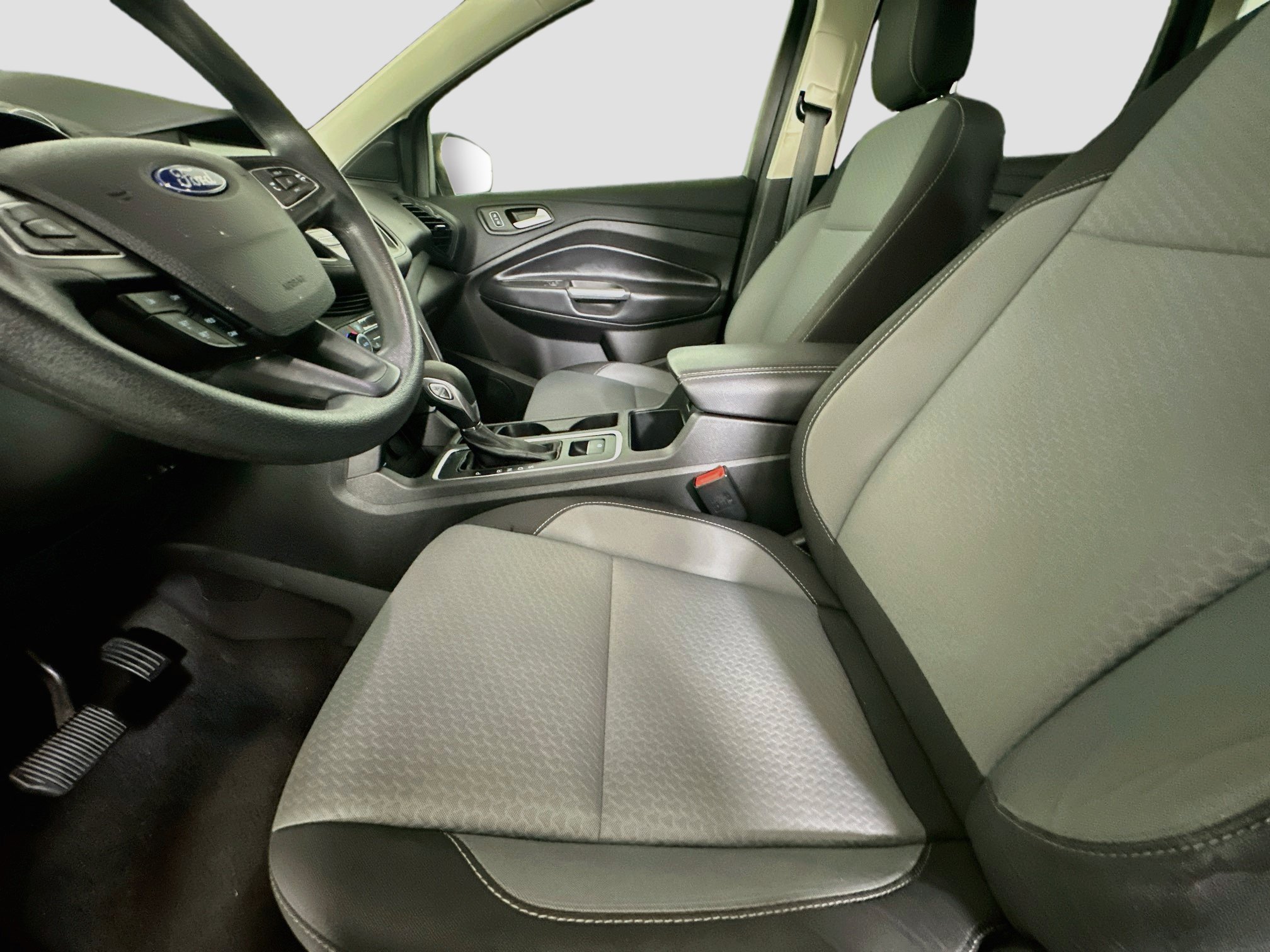 Used 2019 Ford Escape SE FWD image 13