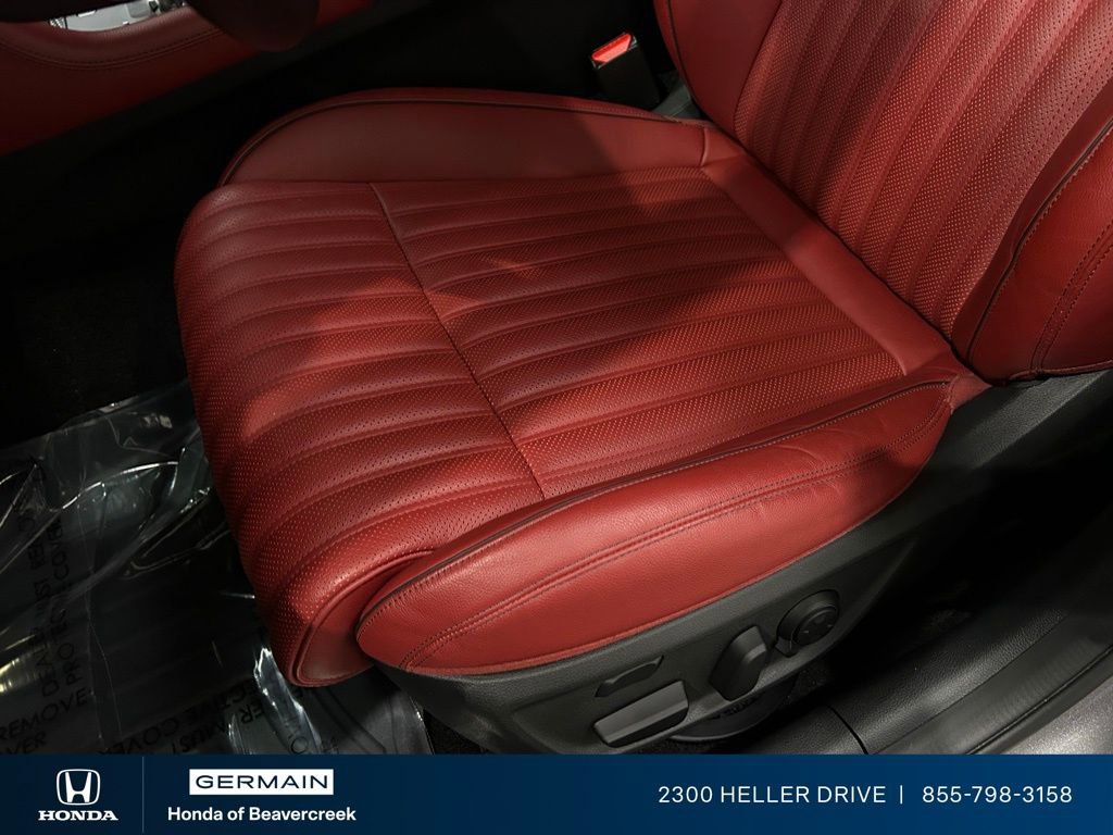 Used 2023 Genesis G70 3.3T w/ Sport Advanced Package AWD/4WD image 19