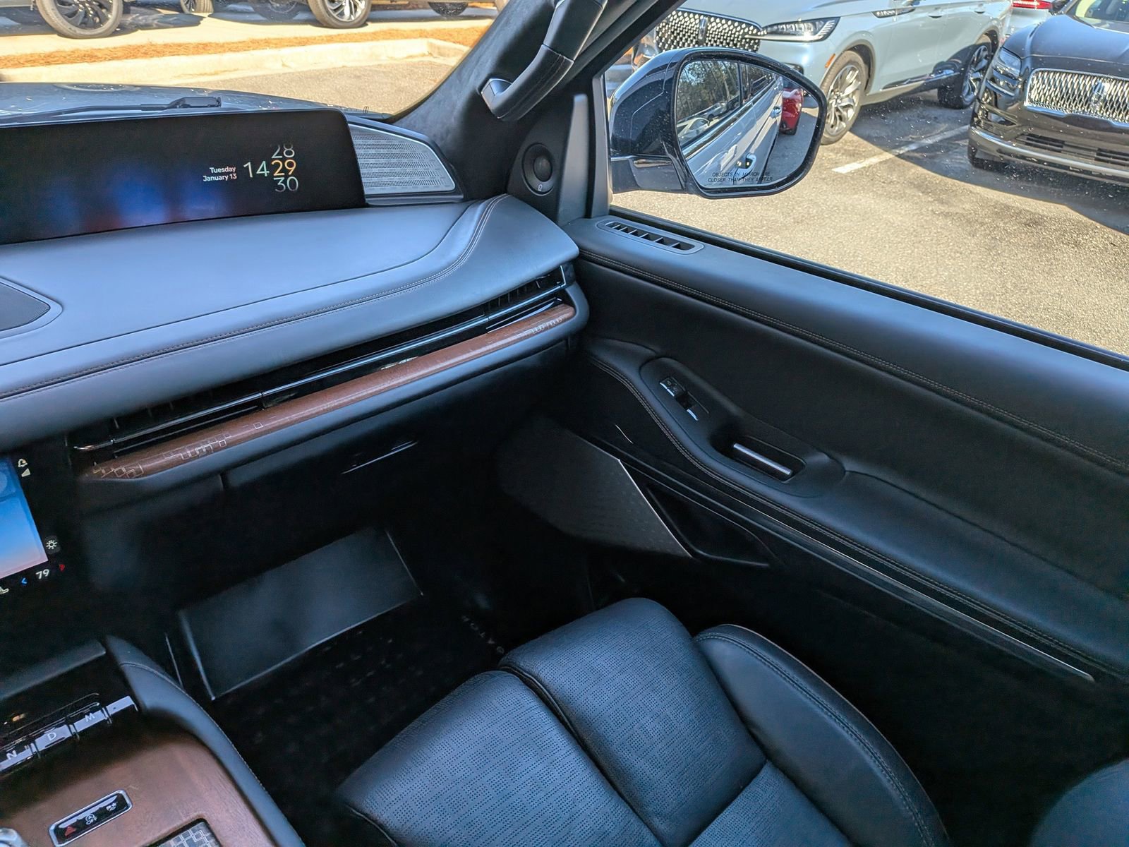 Certified 2025 Lincoln Navigator Black Label image 19