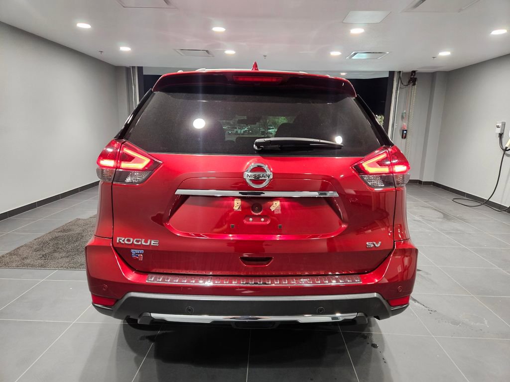 Used 2019 Nissan Rogue SV w/ Premium Package image 6