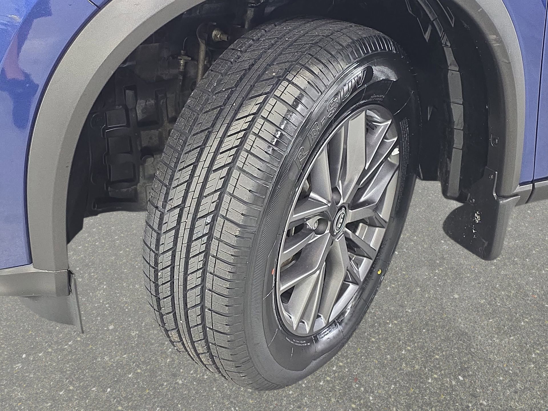 Used 2023 Nissan Rogue S image 29