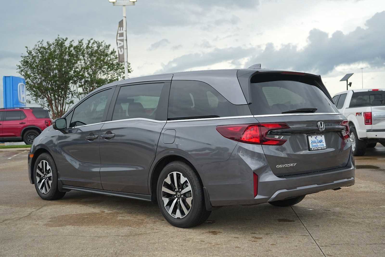 Certified 2026 Honda Odyssey EX-L image 4