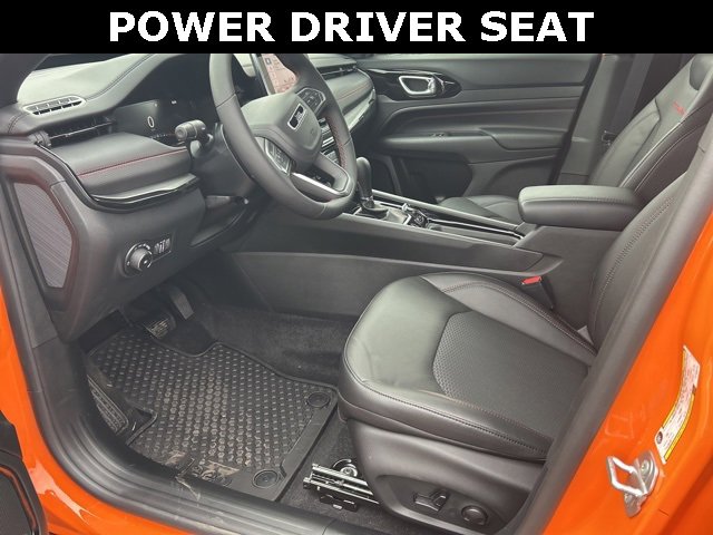 New 2026 Jeep Compass Trailhawk w/ Sun, Sound & Navigation Group image 13