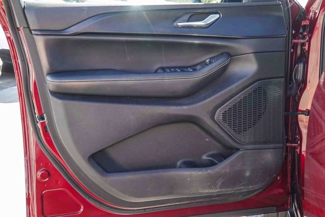 Used 2024 Jeep Grand Cherokee Altitude image 20