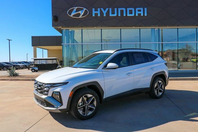 New 2025 Hyundai Tucson SEL image 1