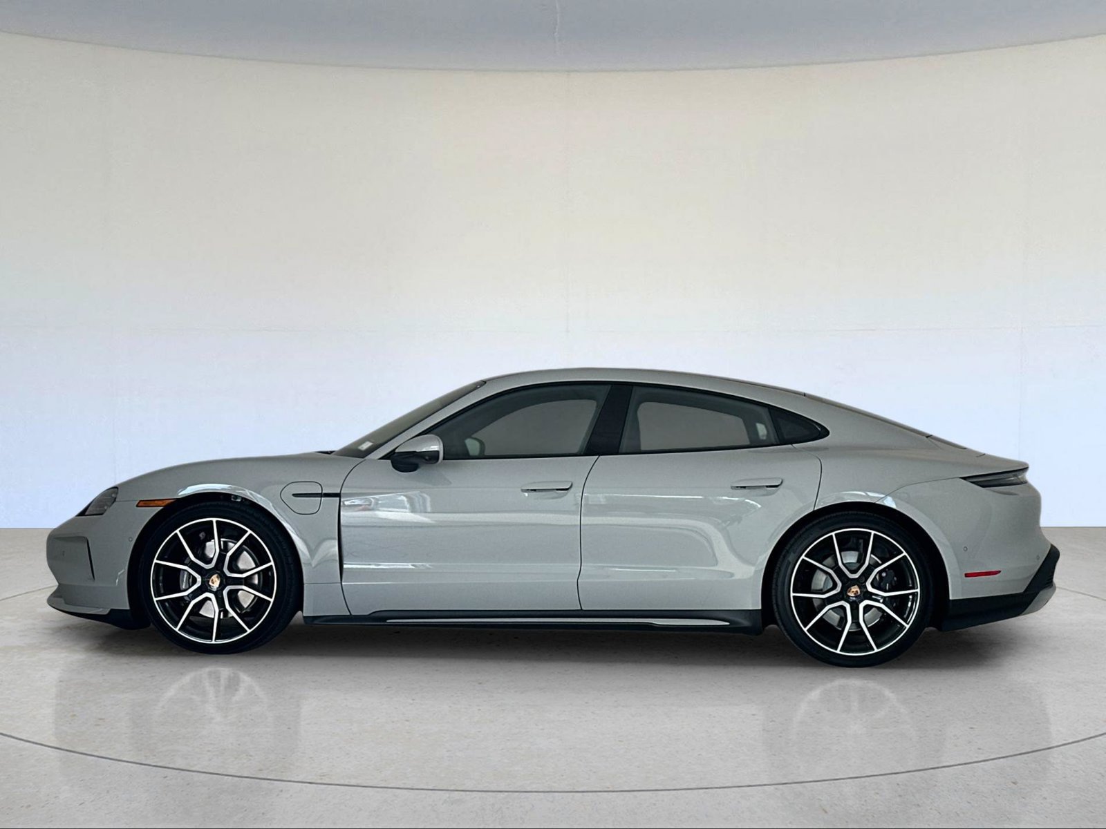New 2026 Porsche Taycan AWD/4WD image 2