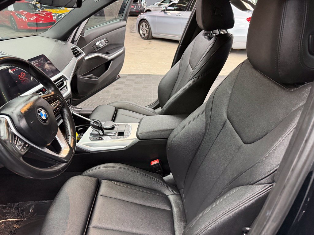 Used 2021 BMW 330i Sedan w/ Convenience Package RWD image 33