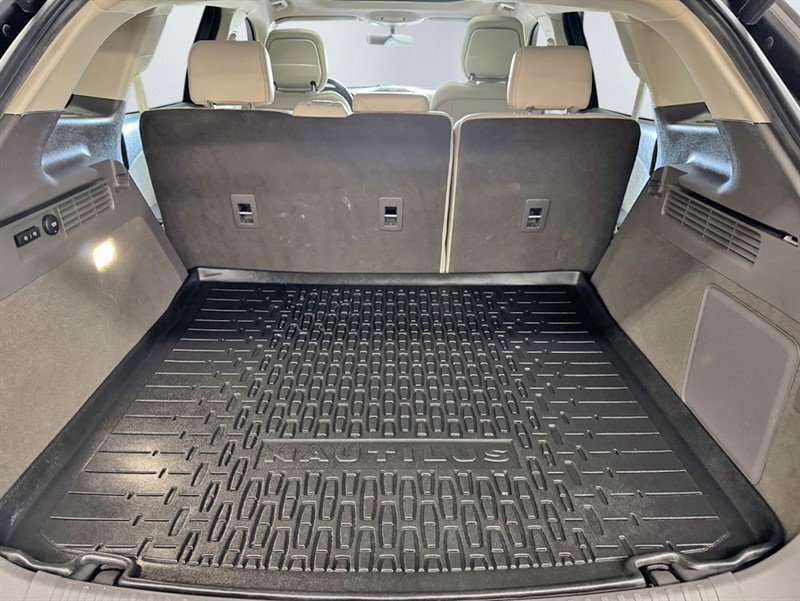 Used 2020 Lincoln Nautilus Reserve w/ Equipment Group 201A image 22