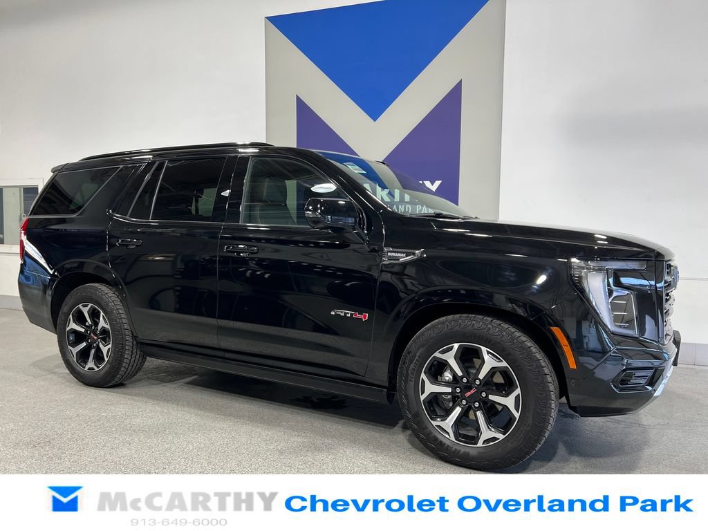 Used 2025 GMC Yukon AT4 w/ AT4 Premium Plus Package AWD/4WD image 3