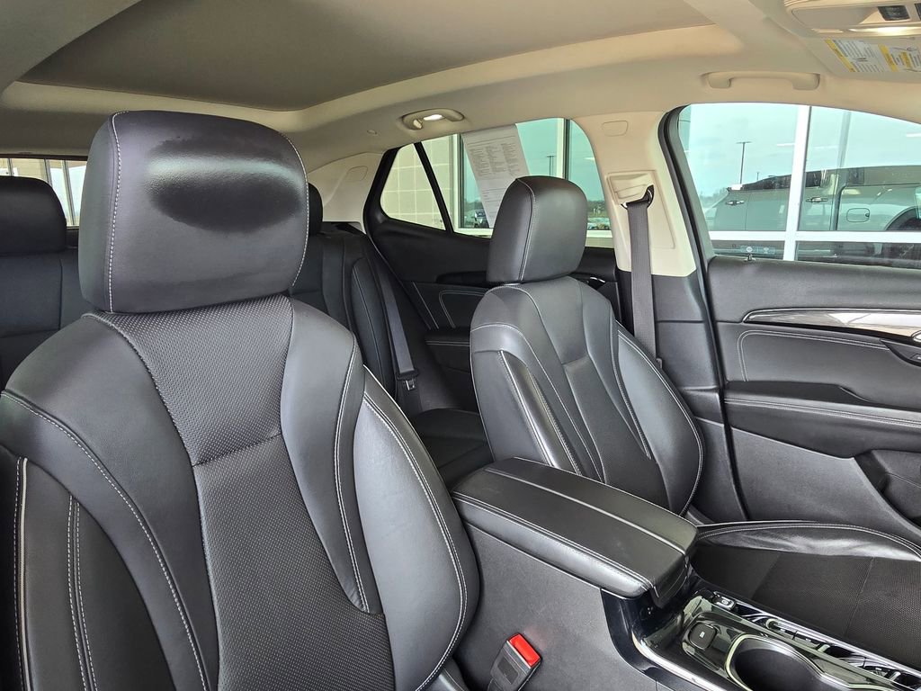 Used 2021 Buick Envision Essence w/ Sport Touring Package image 17