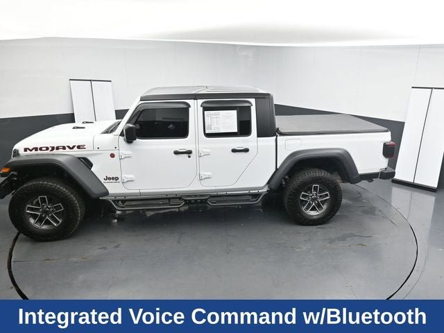 Used 2024 Jeep Gladiator Mojave w/ Technology Group AWD/4WD image 23