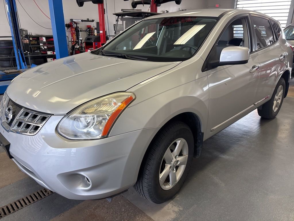 Used 2013 Nissan Rogue S w/ Special Edition Pkg image 2