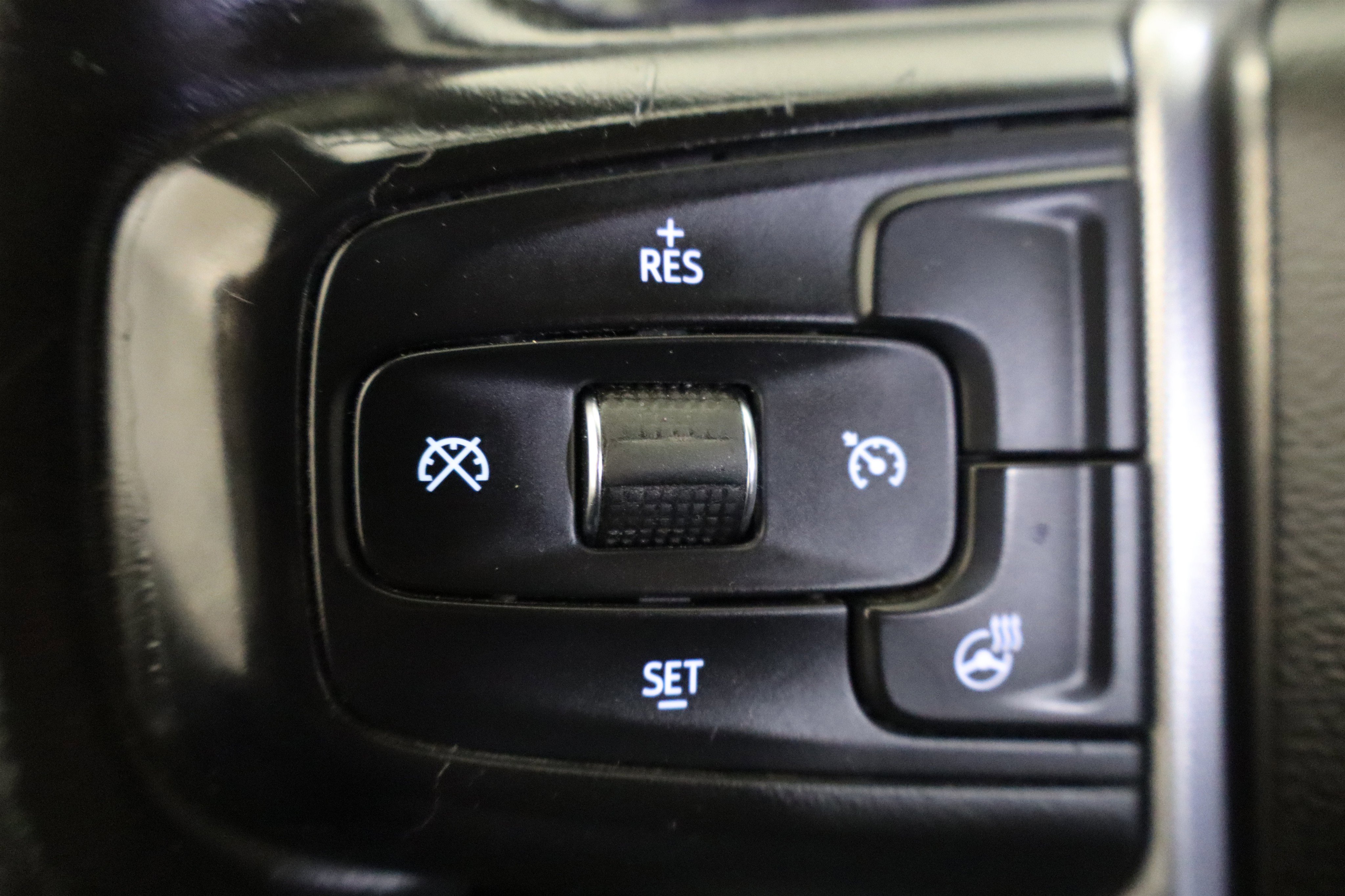 Used 2021 GMC Sierra 1500 SLT image 63