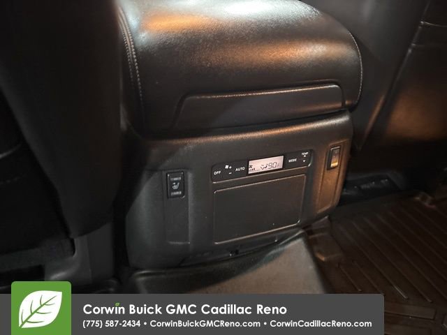 Used 2016 INFINITI QX80 Luxe w/ 22" Wheel Package image 32