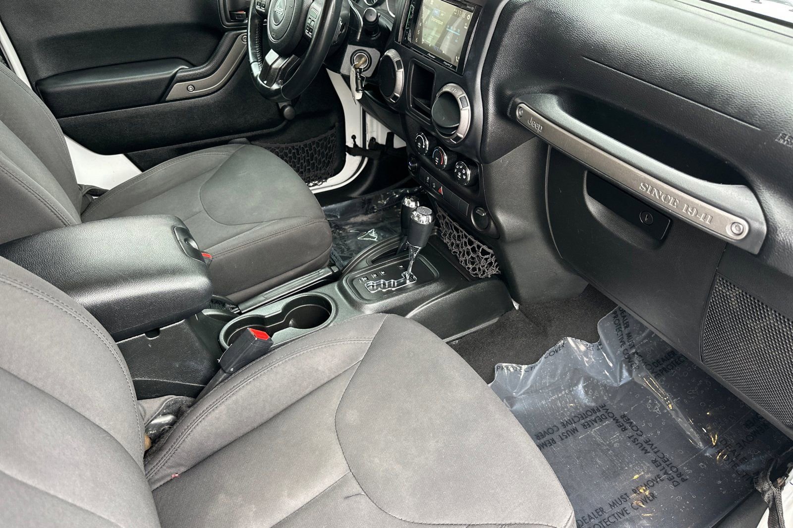 Used 2018 Jeep Wrangler Sport AWD/4WD image 16