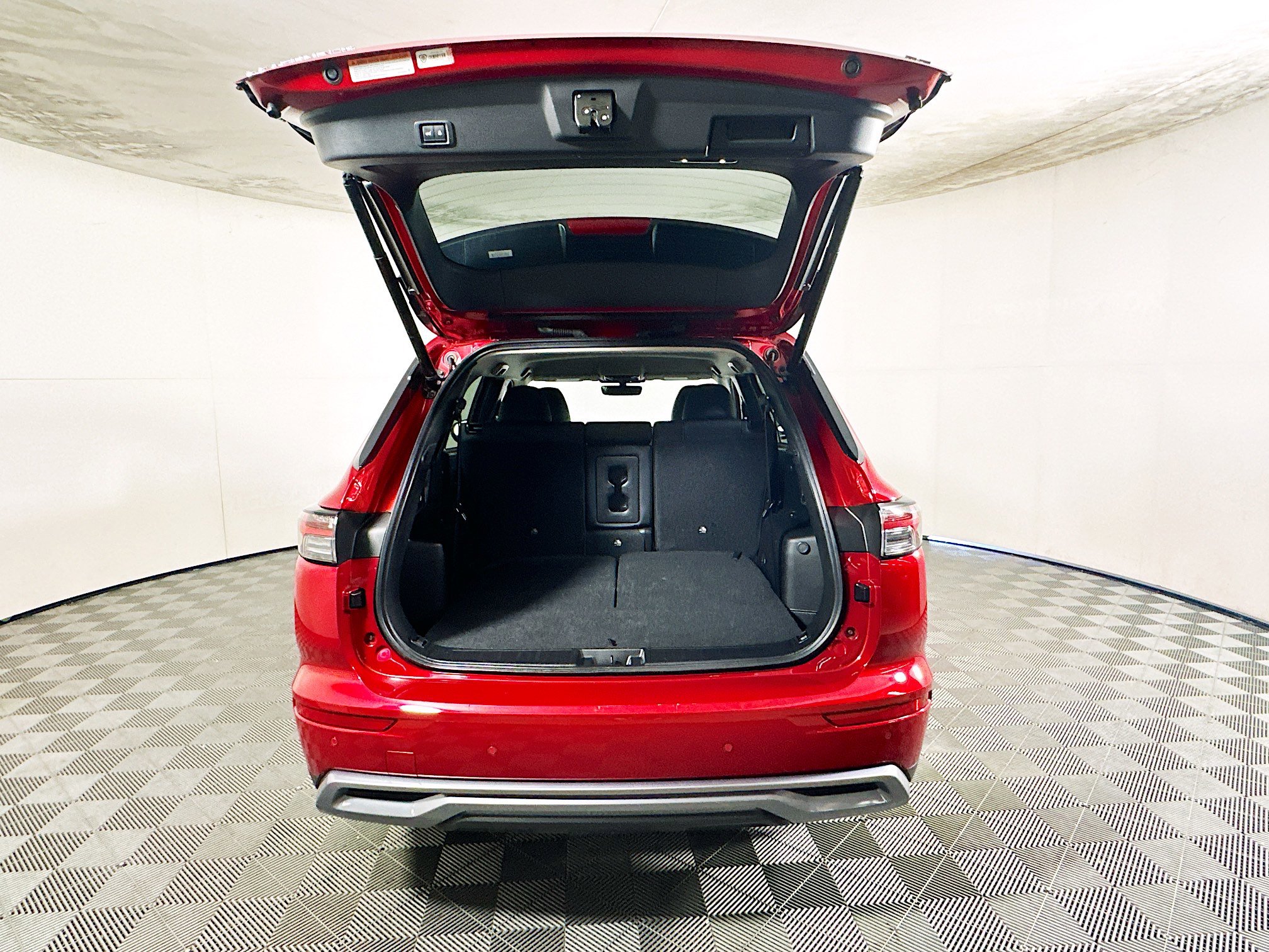 Used 2025 Mitsubishi Outlander SE FWD image 31