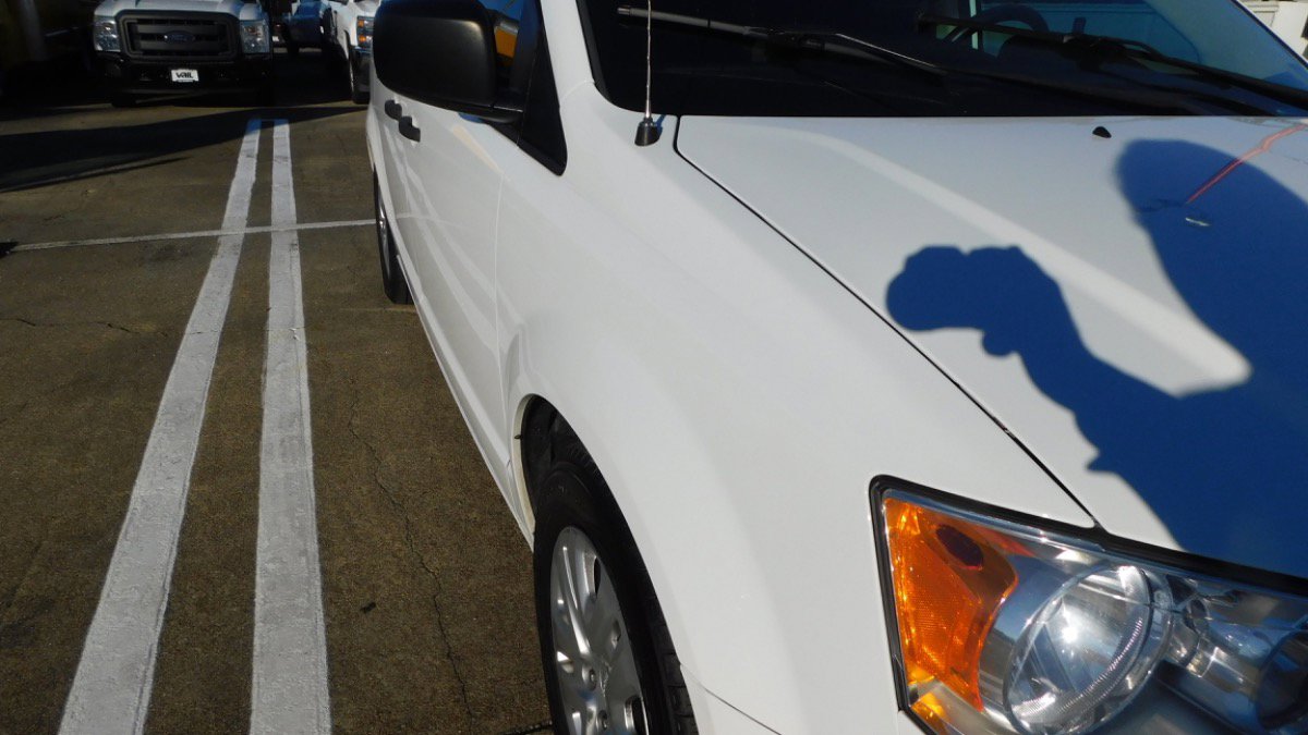 Used 2019 Dodge Grand Caravan SE w/ UConnect Hands-Free Group image 6