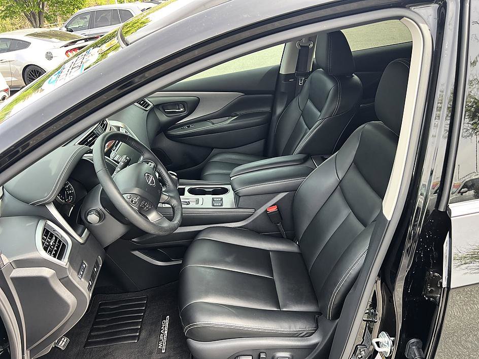 Certified 2024 Nissan Murano SV w/ SV Midnight Edition Package image 12