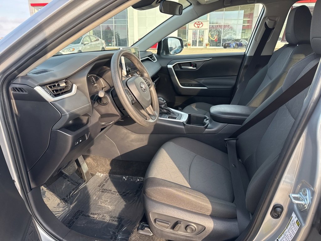 Certified 2024 Toyota RAV4 XLE image 7