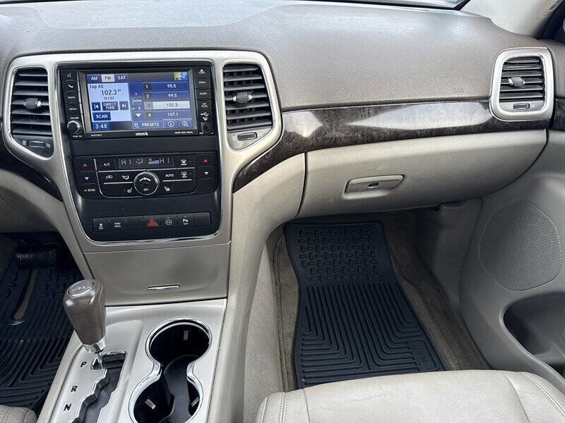 Used 2012 Jeep Grand Cherokee Laredo image 23