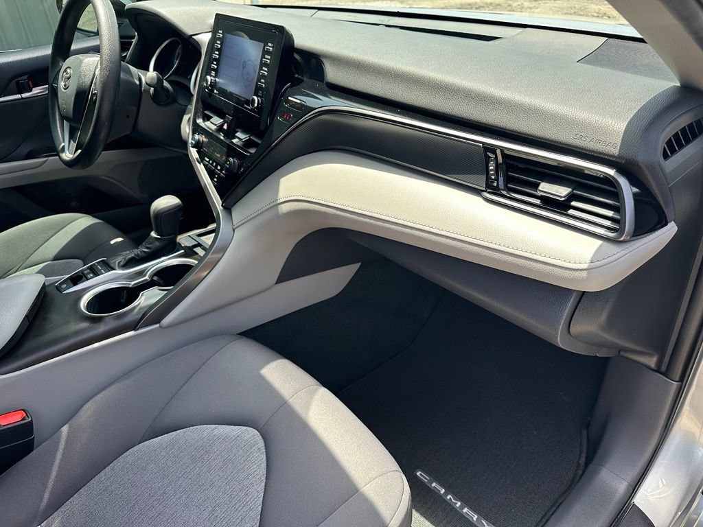 Used 2023 Toyota Camry LE FWD image 31