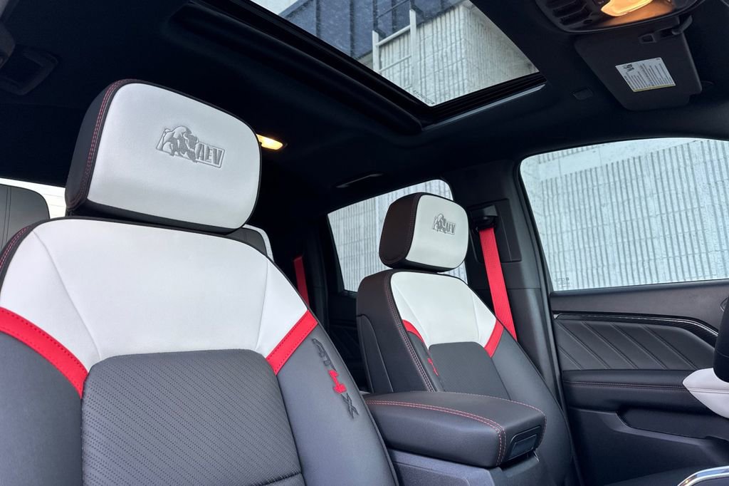New 2026 GMC Canyon AT4X w/ AT4X AEV Edition AWD/4WD image 14